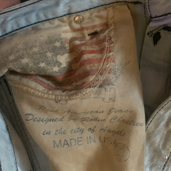 Robins - Picture 2 of 3